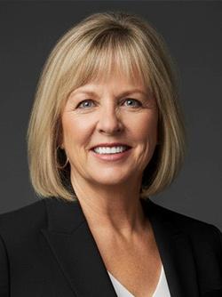 Tari Garner headshot